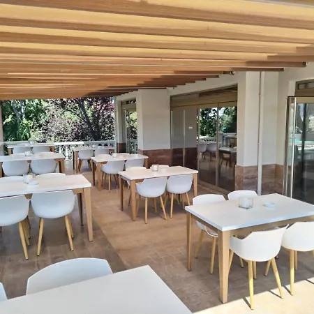 Garden Aparthotel